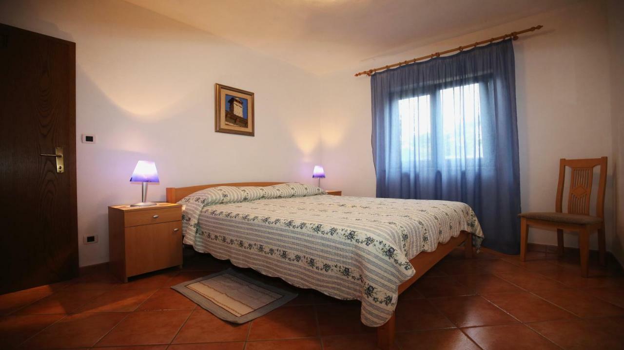 Bungalow Perla Funtana Exterior foto